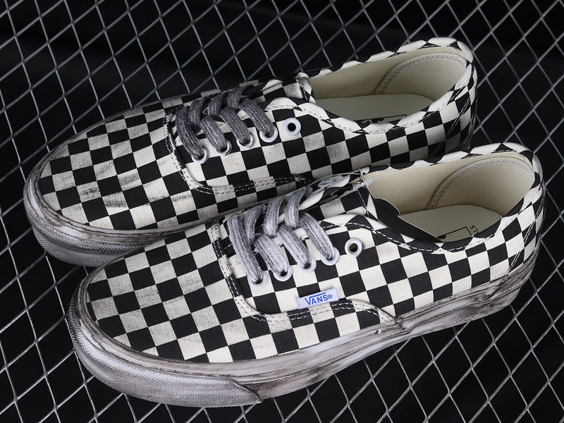 [VN0A5FBD95Y]-[OG AUTHENTIC LX STRESSED BLACK CHECKERBOARD BLACK∕WHITE]-[WOMAN︰3...(2080)