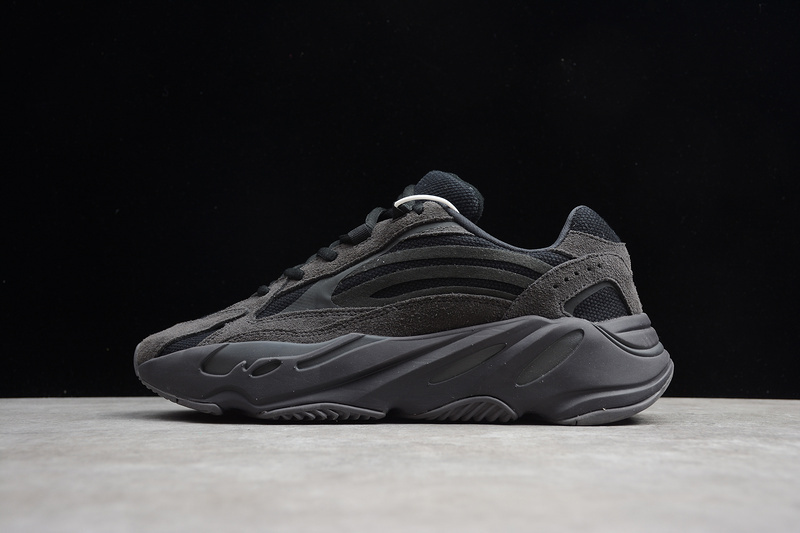 yeezy 700 450 FV5304 GT YEEZY BOOST 700 UTILITY BLACK UTILITY BLACK WOMAN 36 39 MAN 40 45 9DD