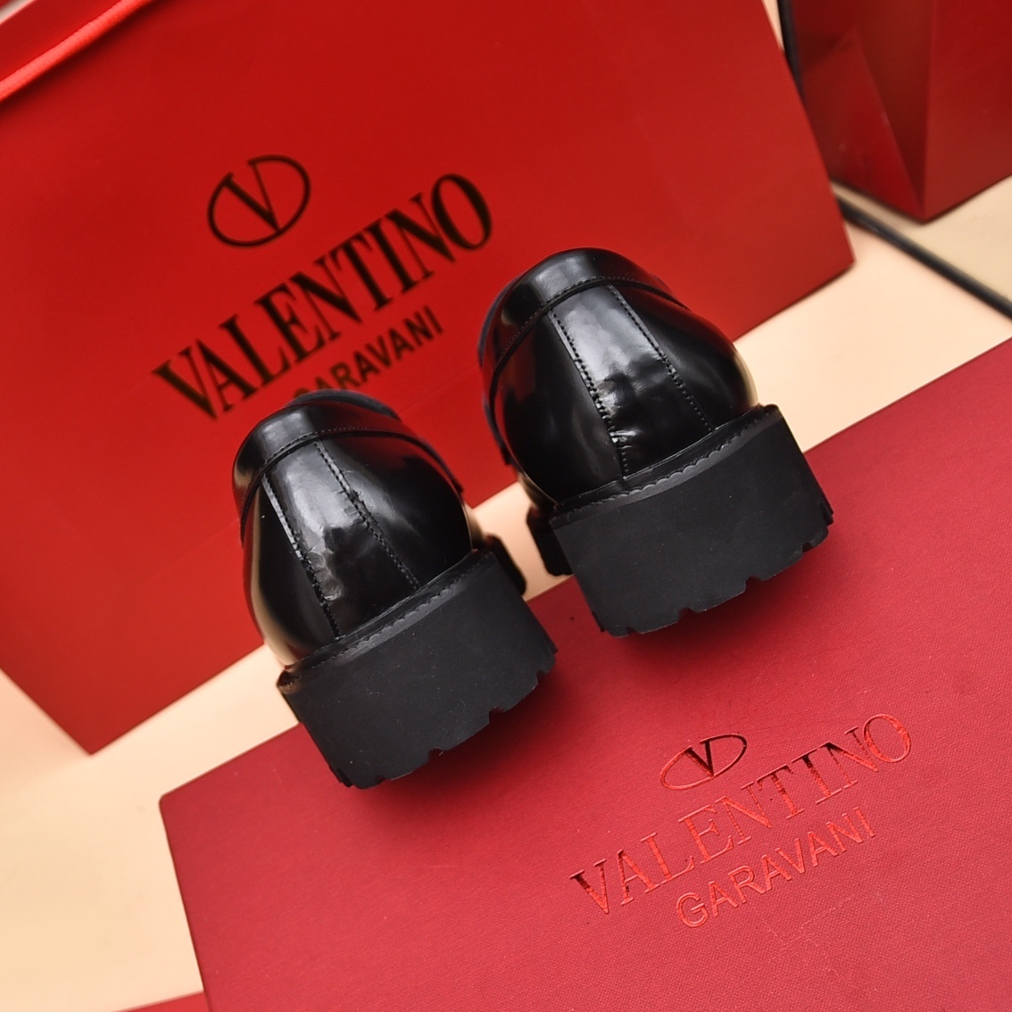 valentino shoes /sneakers-186