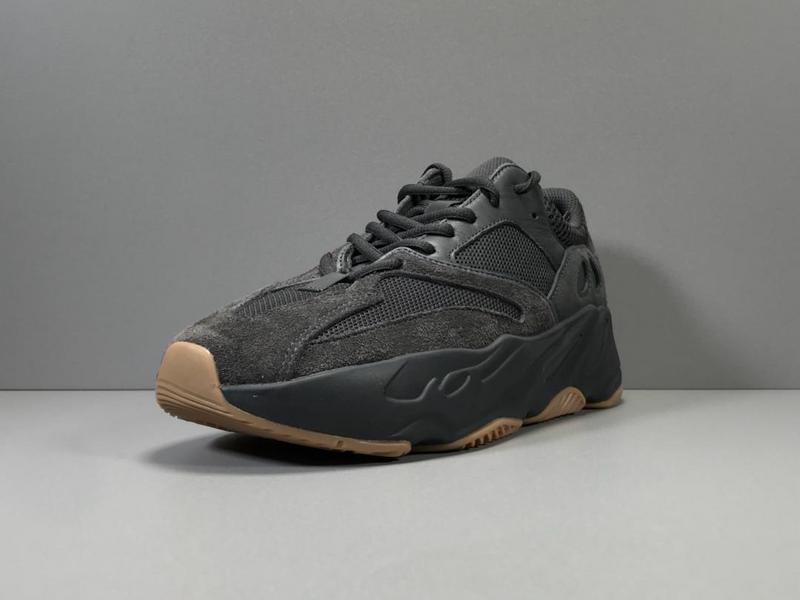yeezy 700 450 FV5304 OG YEEZY BOOST 700 V2 UTILITY BLACK UTILITY BLACK UTILITY BLACK UNISEX 3