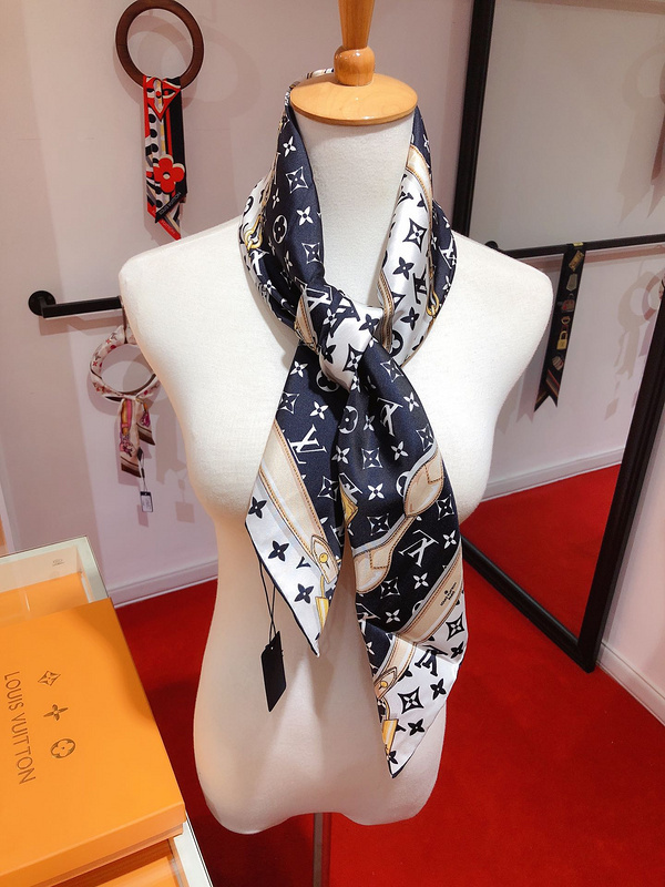 Brand Scarf and Blanket LV SCARF 208013DFEA8
