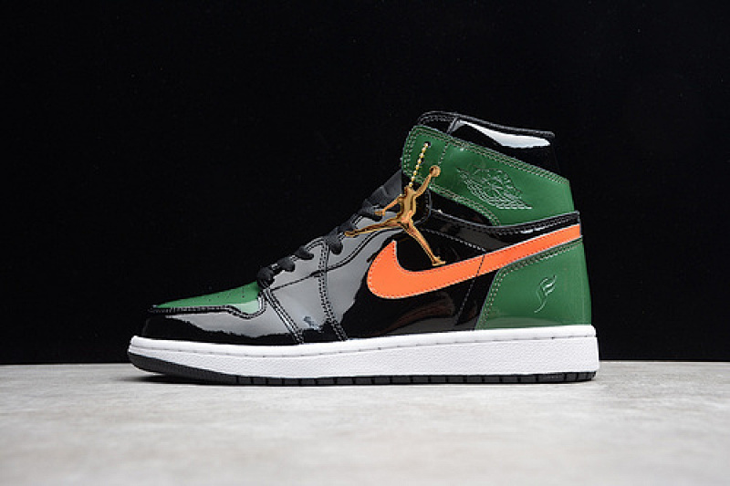 jordan 1 AV3905 038 AIR JORDAN 1 HIGH OG BLACK FIR TEAM ORANGE SOLEFLY FRIENDS FAMILY MAN 40