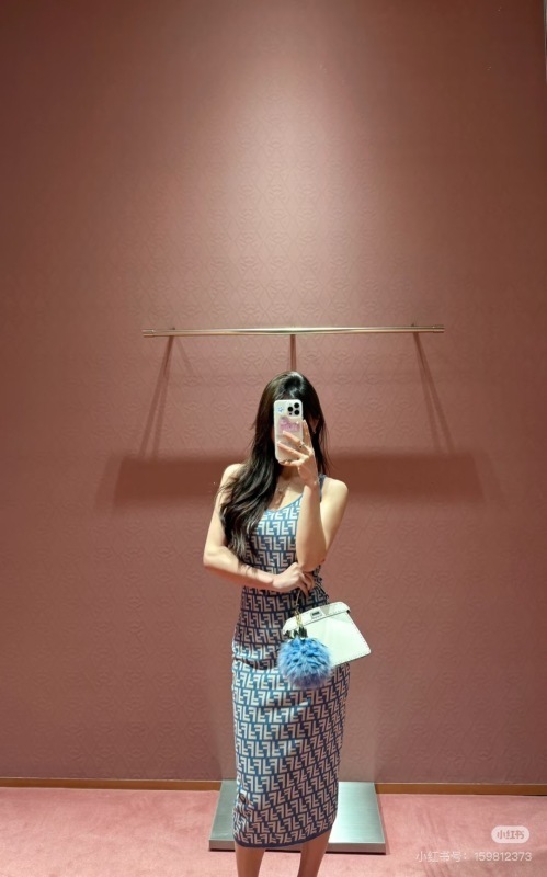 Fendi Women clothes -FENDI 104FD82