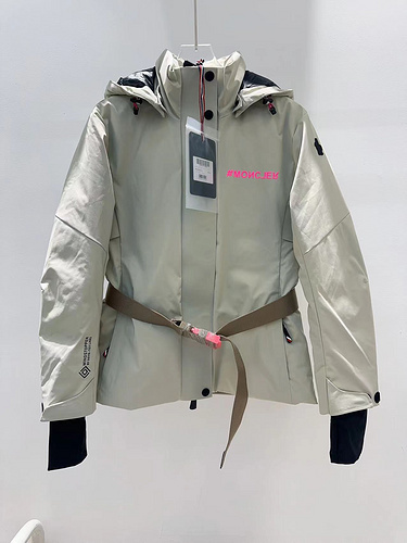 Moncler M0N﹡CLE﹡ COAT 3631