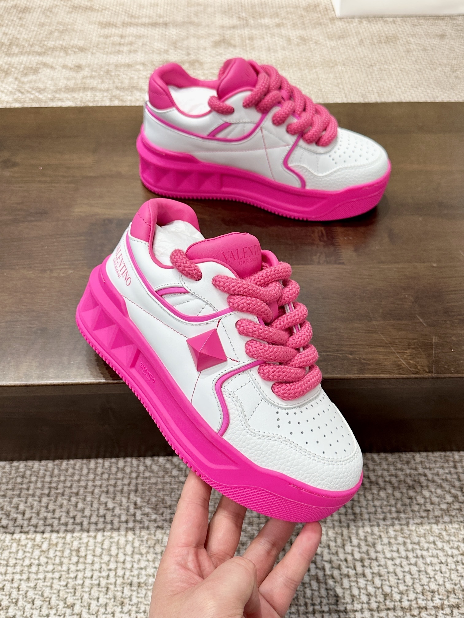 valentino shoes /sneakers-554