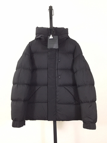 Moncler M0N﹡CLE﹡ COAT B6C2