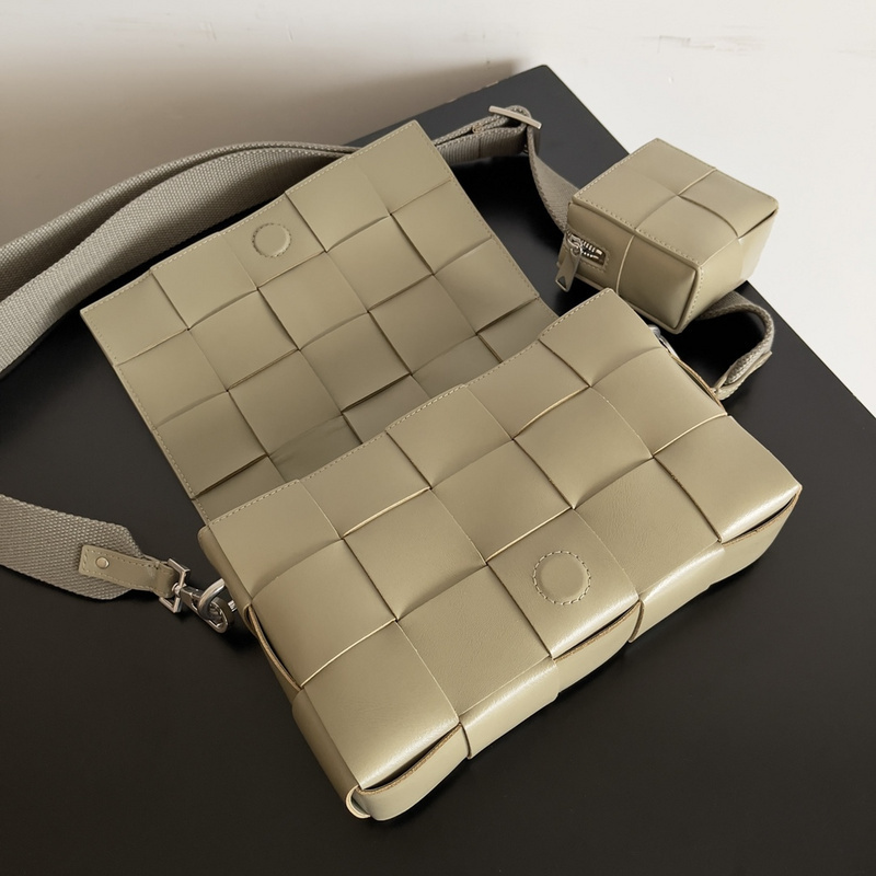 site com bottegass B0T﹡﹡G﹡ V﹡EN﹡ETA BAG(D5F1)