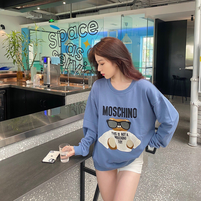 clothes Moschino MOSCHINO SWEATSHIRTS 6828