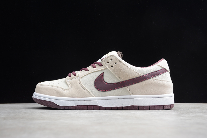 dunk 240 BQ6817 004 SB DUNK LOW DESERT SAND MAHOGANY SUMMIT WHITE WOMAN 36 39 MAN 40 44 2FDA