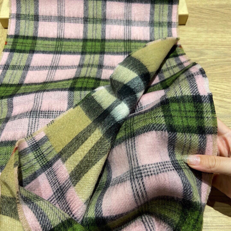 Brand Scarf and Blanket BURBERRY SCARF 200910N11E0