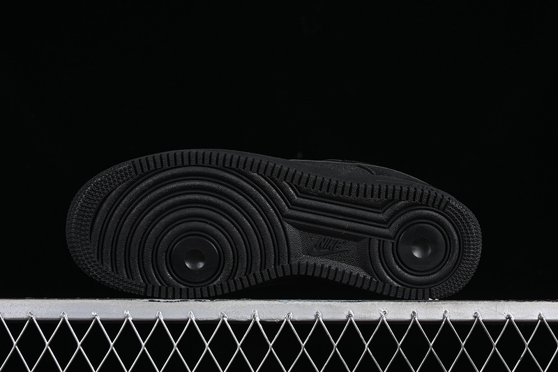 air force 1 320 CW2288 111 AIR FORCE 1 07 LOW BLACK WOMAN 36 39 MAN 40 45 E576