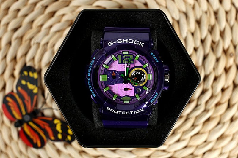 g shock original gshock GAC 110 Impact resistant structure. Waterproof 200 meters. Rubber str