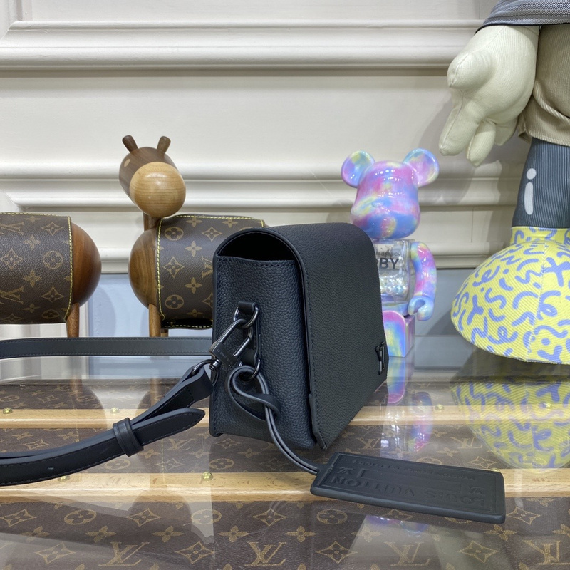 LV Fastline Wearable Wallet M82085 (210USD)(AD3E)