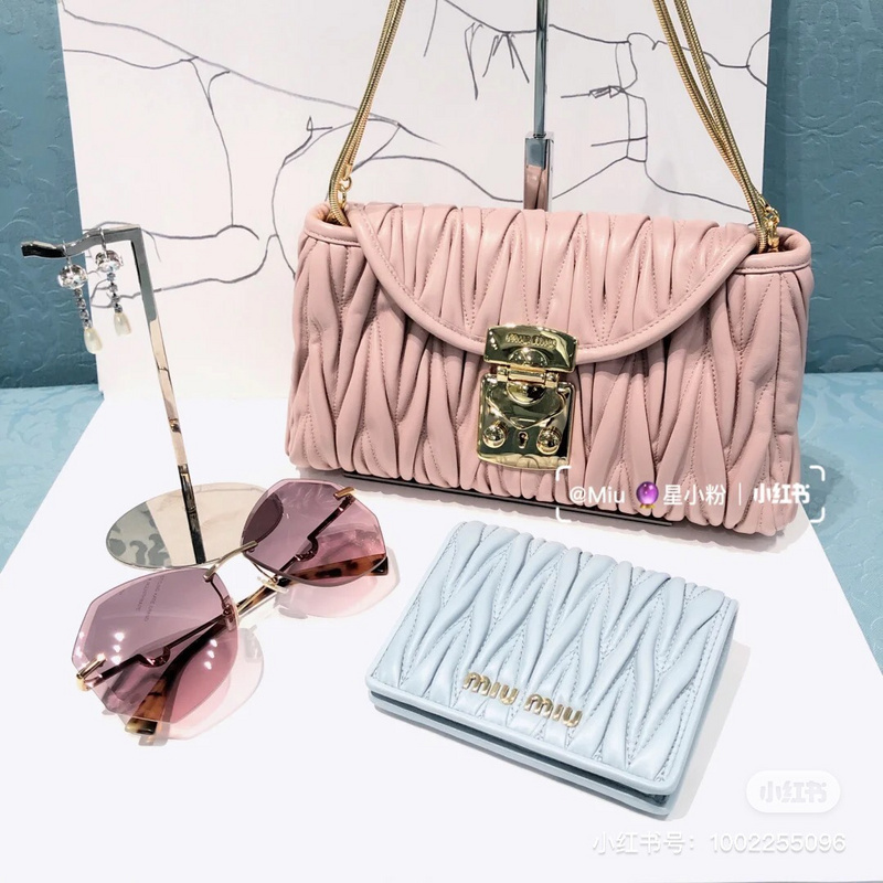 miu miu MIUMIU MivMivMatelassE851