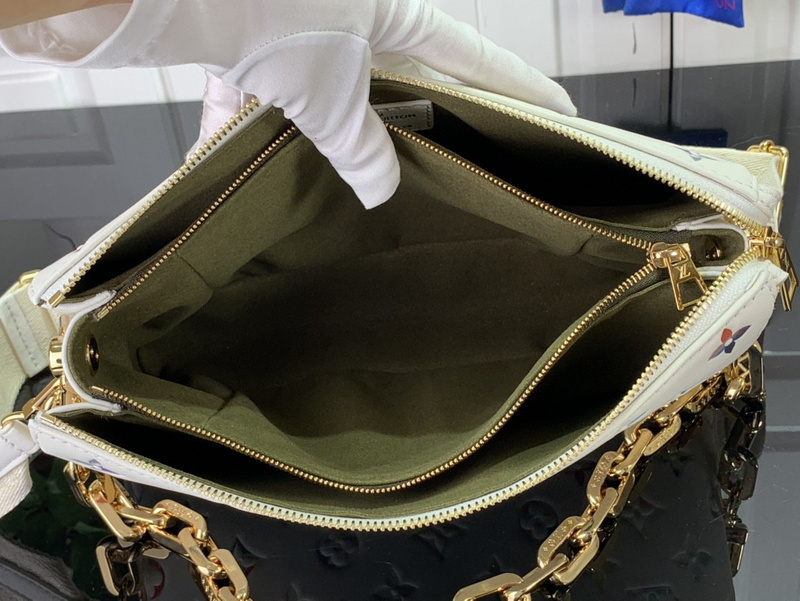 purses LV COUSSIN PM M21209567B