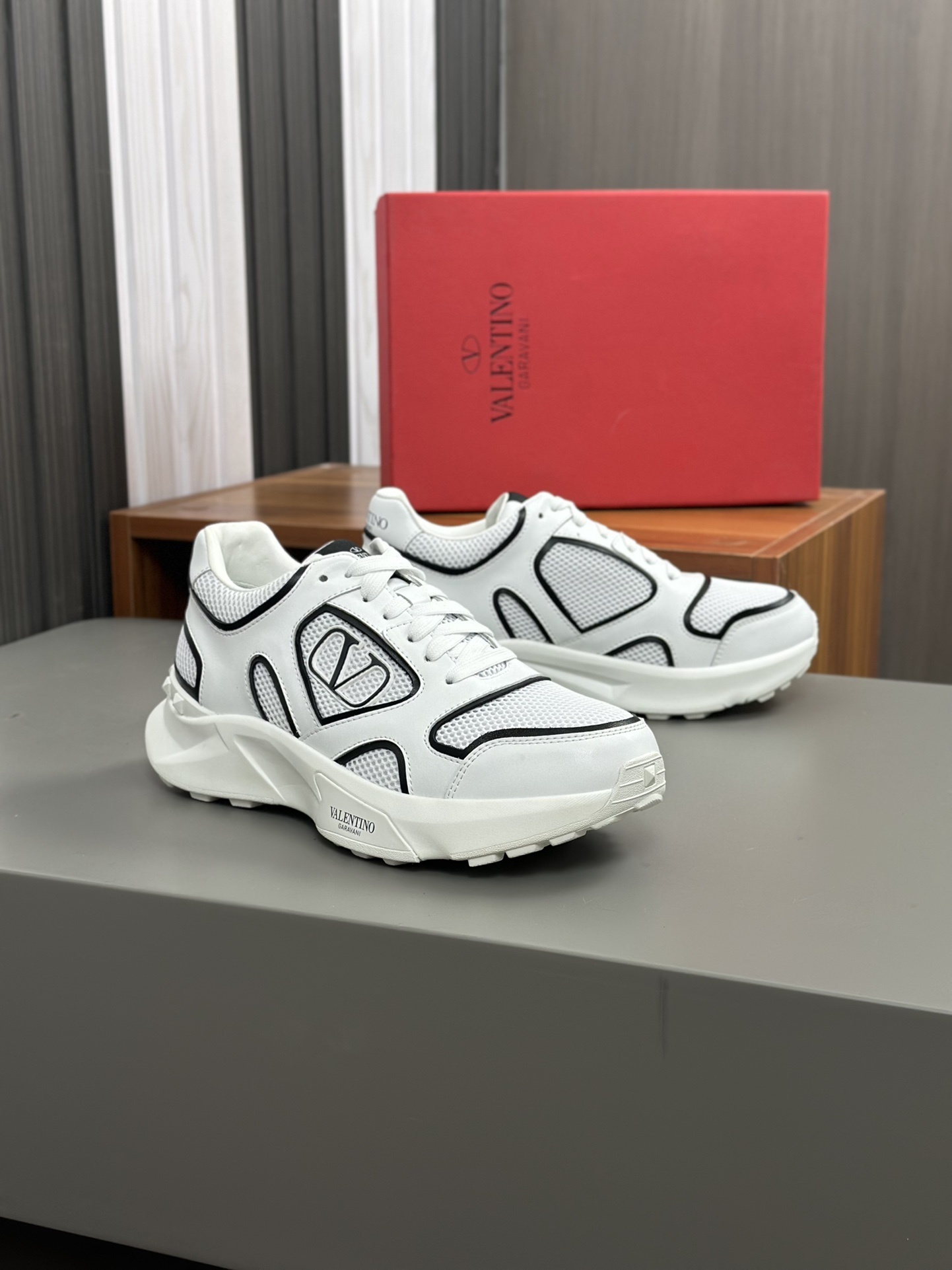 valentino shoes /sneakers-475