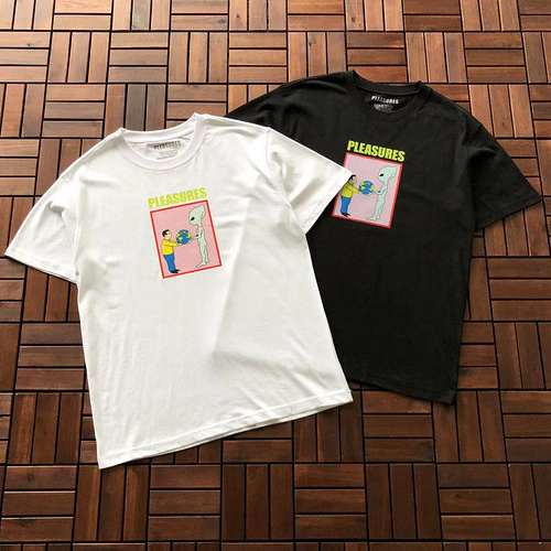 t shirts . 92 PLEASURES T SHIRT 9031109 im 168cm 55kg i wear size L in the phot BD54