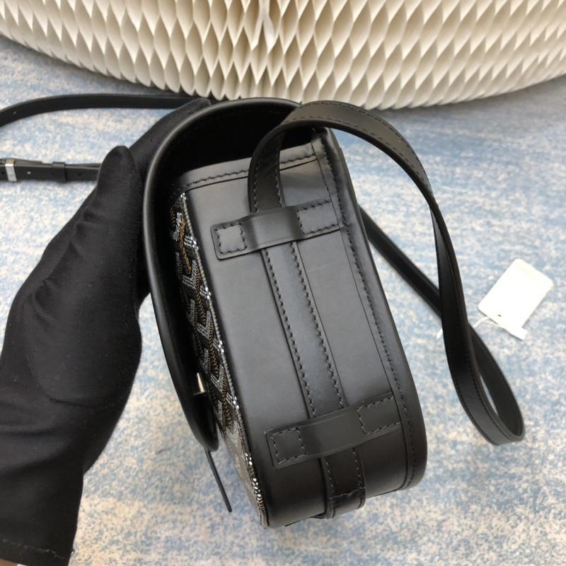 Goyard classic messenger bag 52D2