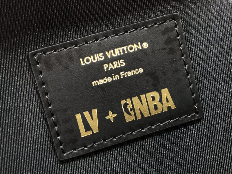 purses LVXNBA HANDLE TRUNK M579714B1E