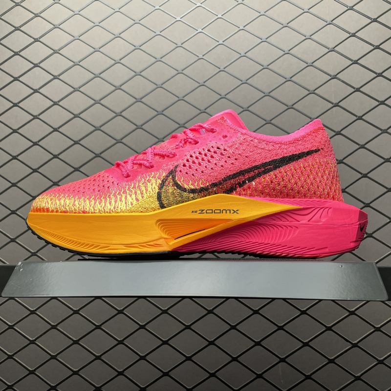 x nike shoes US 70 Nike ZoomX Vaporfly NEXT 3 DV4129 600 Size 39 459781