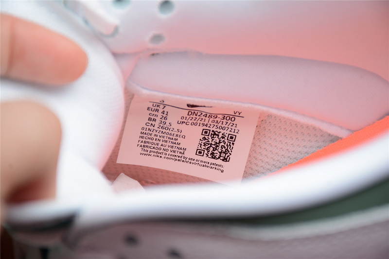 dunk 320 DN2489 300 SB DUNK LOW NY VS NY WHITE GREEN ORANGE WOMAN 36 39 MAN 40 47 FD9A