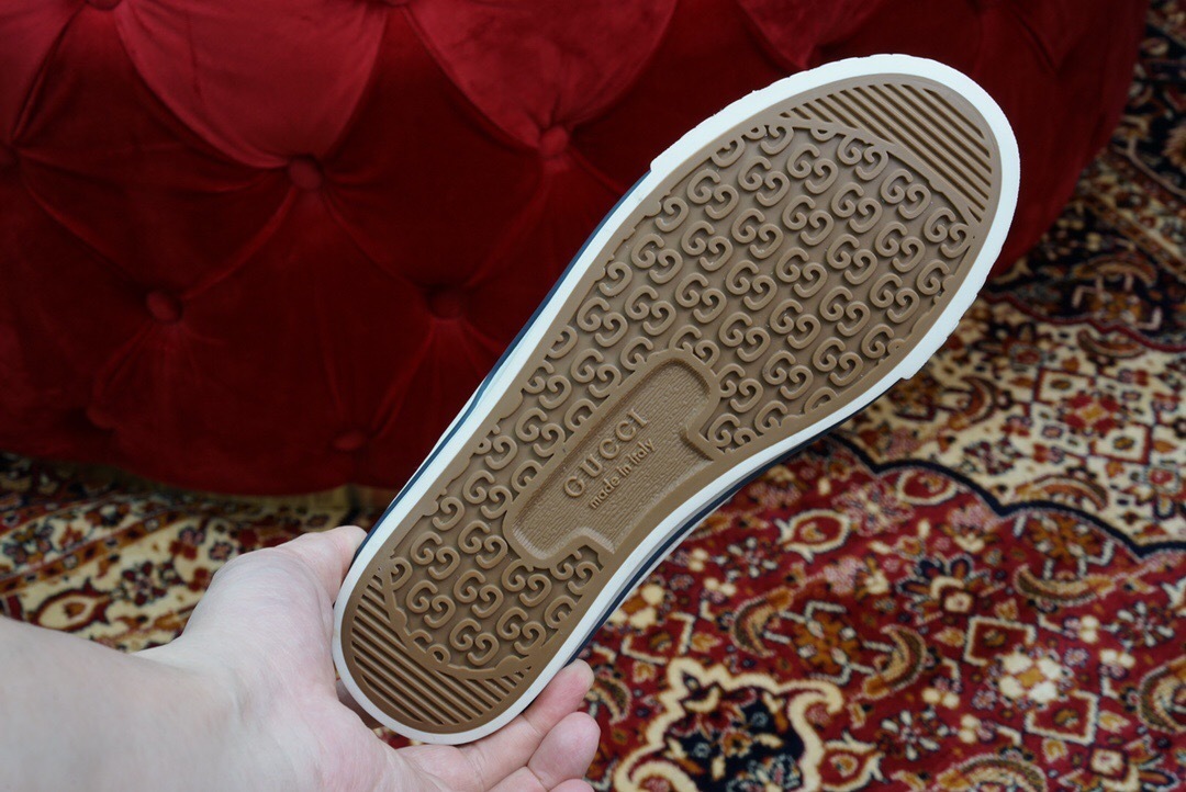 GUCCI SHOES Men and Women's Gucci Tennis 1977 sneaker 606110(155USD)(1E5A)