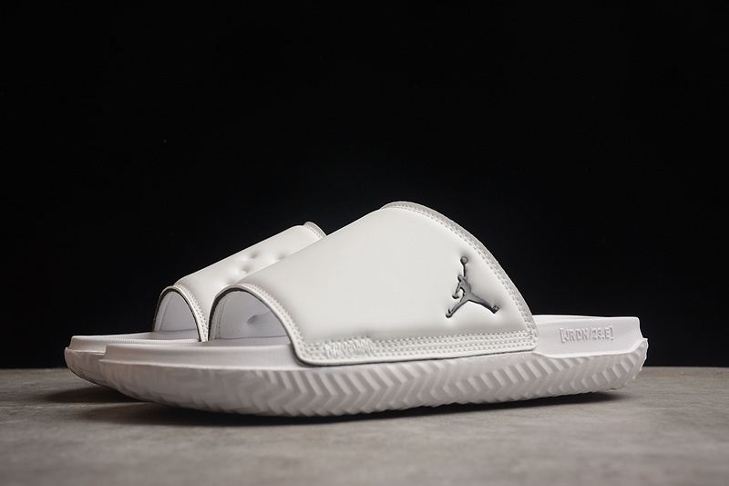 Sandal 【200】[DC9835-110]-[JORDAN PLAY SLIDE WHITE∕PHOTON DUST∕BLACK]-[MAN︰40-46] 8316