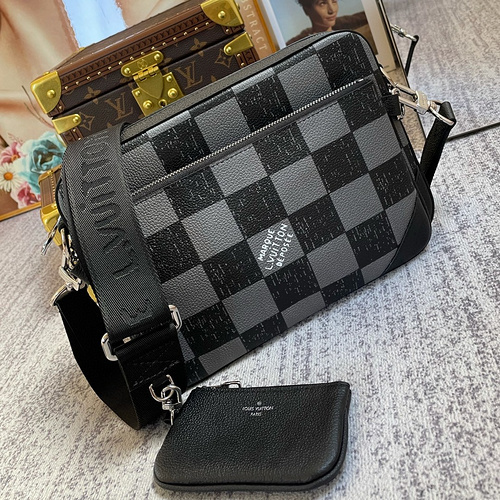 shoulder bag Louis Vuitton trio shoulder bag genuine leather bag for men065B