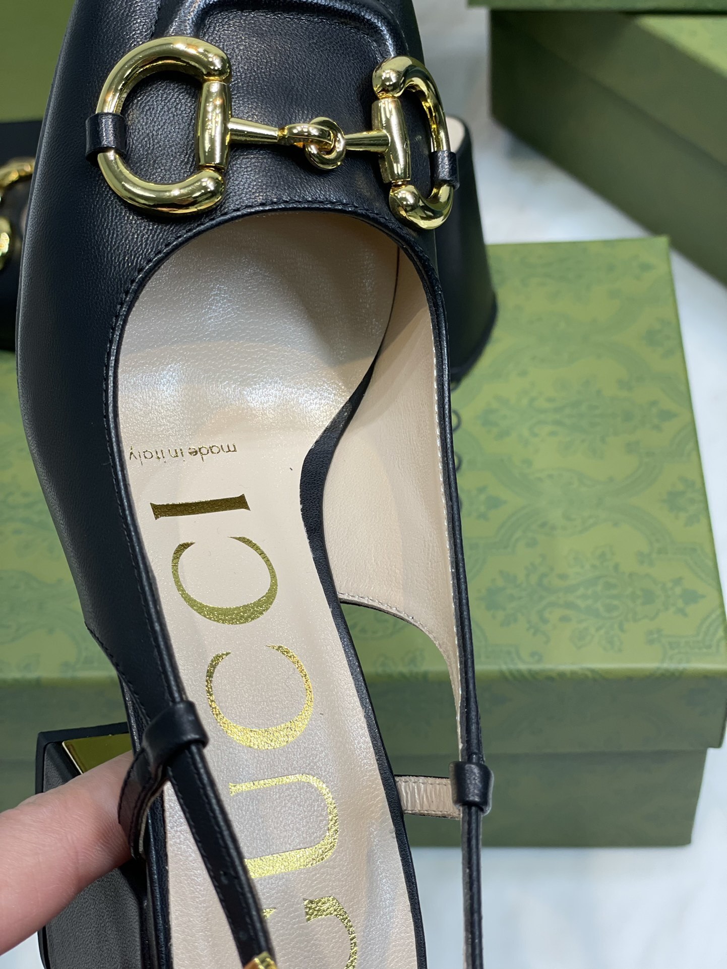 gucci shoes/sneakers-305