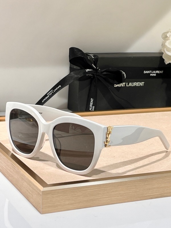 SAINTLAURENT glasses -Pull rod case 00198F1F
