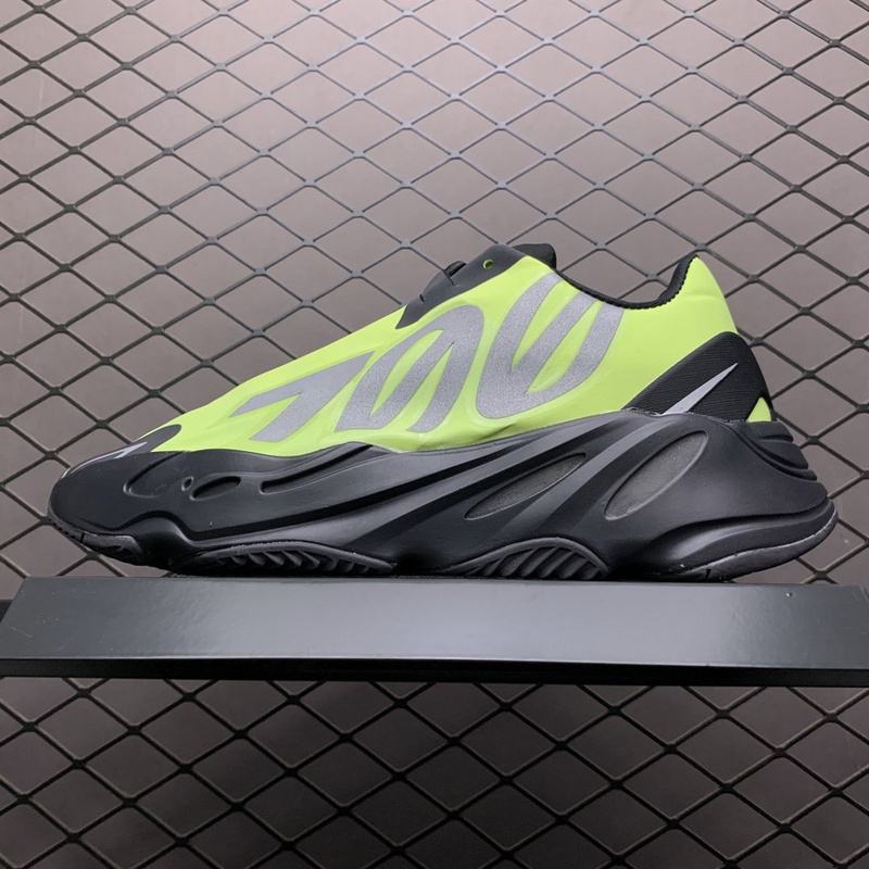 yeezy 700 44USD Adidas Yeezy 700 MNVN 3M FV4443 36 456998