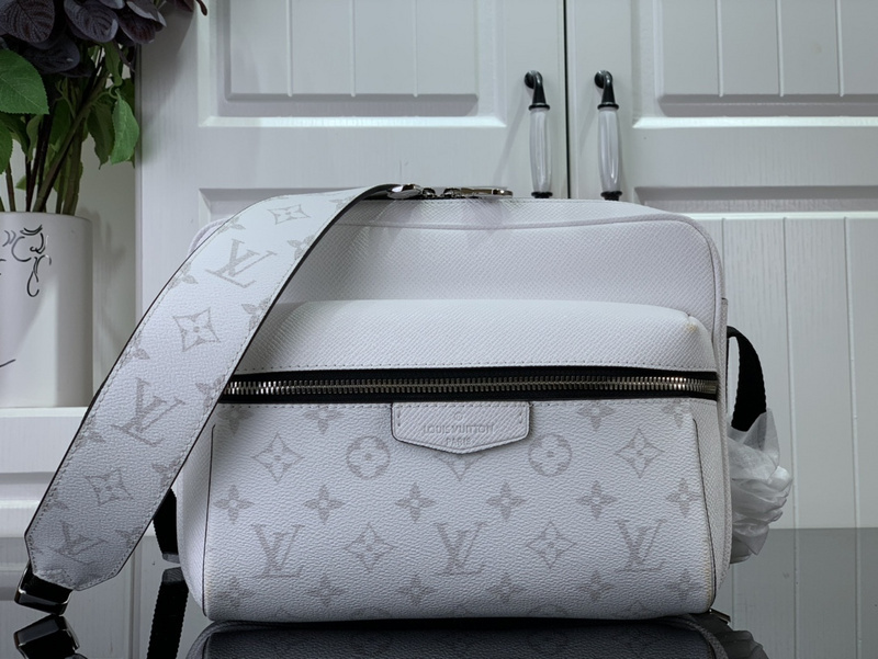louis vuitton LV Should bag m308732073