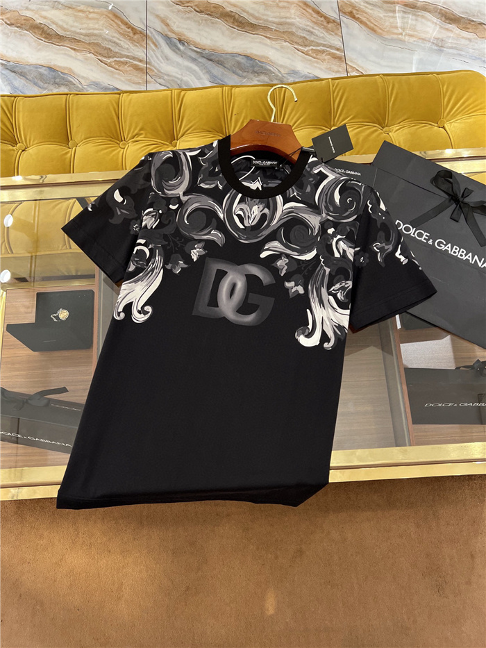 Dolce & Gabbana Clothes D﹡lce & Gabbana T Shirt Top Version $140 4FDA