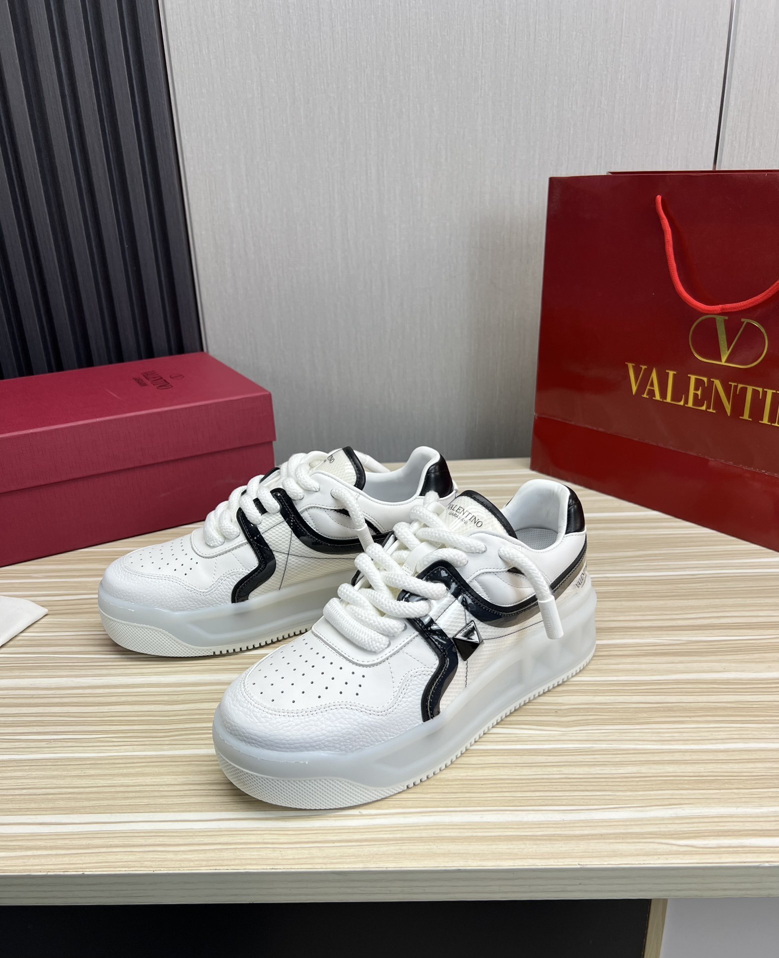 valentino shoes /sneakers-537