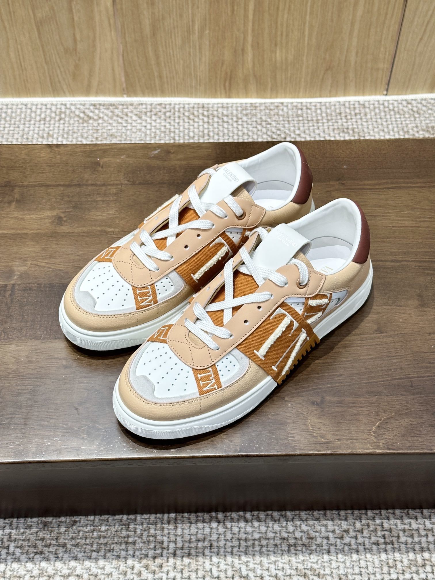 valentino shoes /sneakers-701
