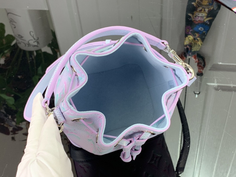 purses LV NANO NOE M8146344CF