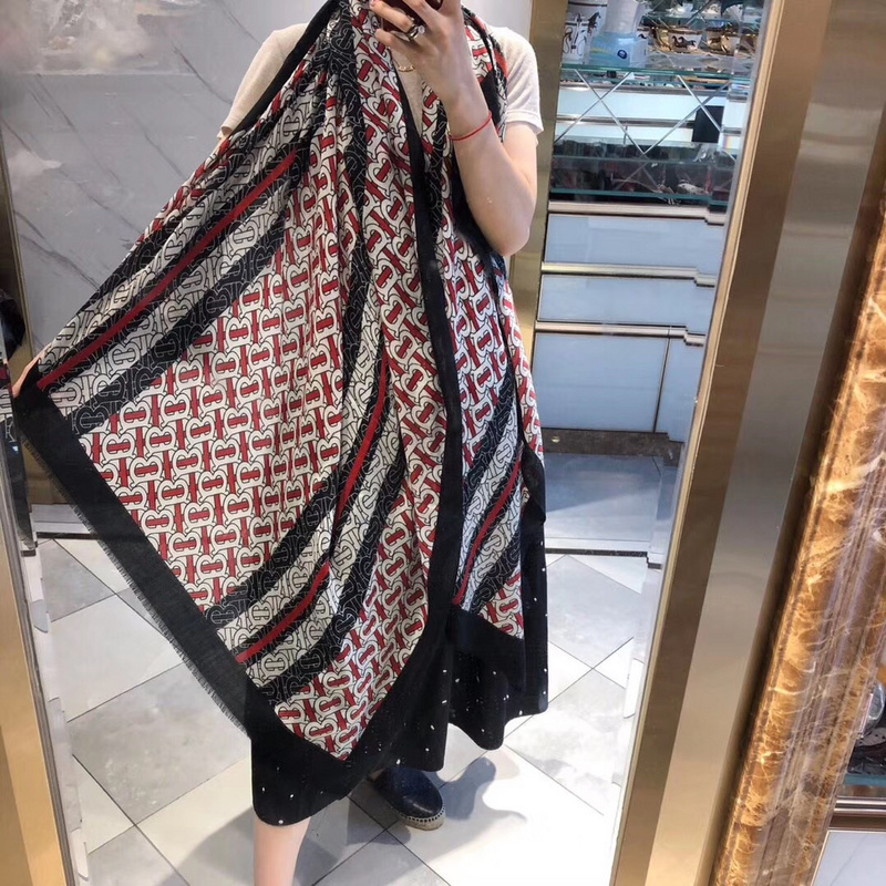 Brand Scarf and Blanket BURBERRY SCARF 190822WE0CB