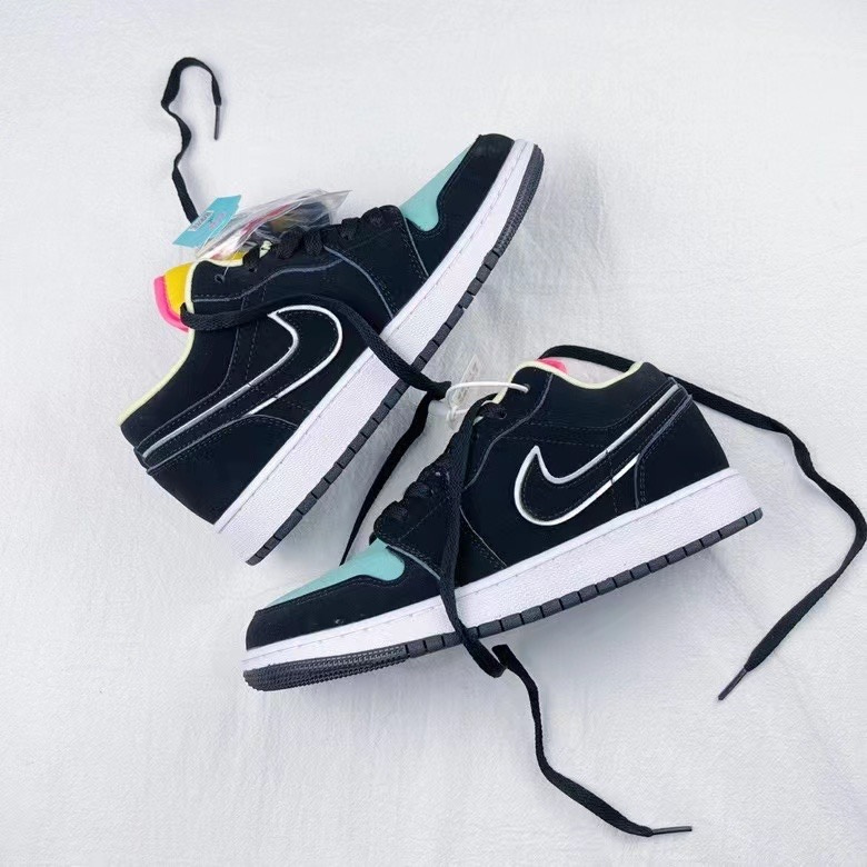 karl lagerfeld NIKE 826218