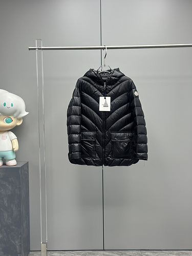 Moncler M0N﹡CLE﹡ COAT A11B