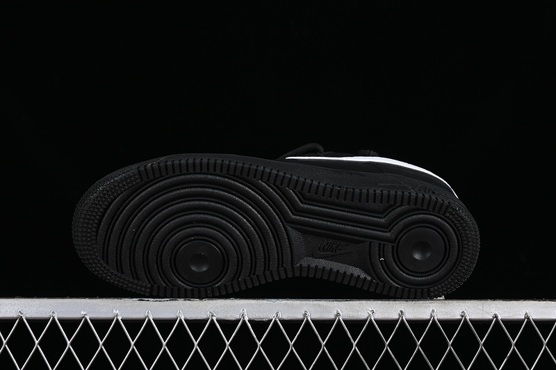 air force 1 340 ZH0316 018 AIR FORCE 1 07 LOW BLACK WHITE WOMAN 36 39 MAN 40 45 11A3