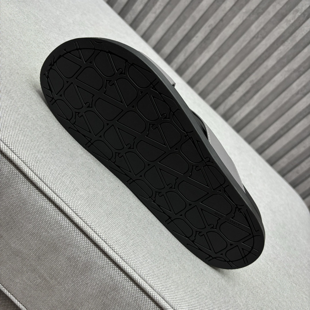 valentino shoes /sneakers-899