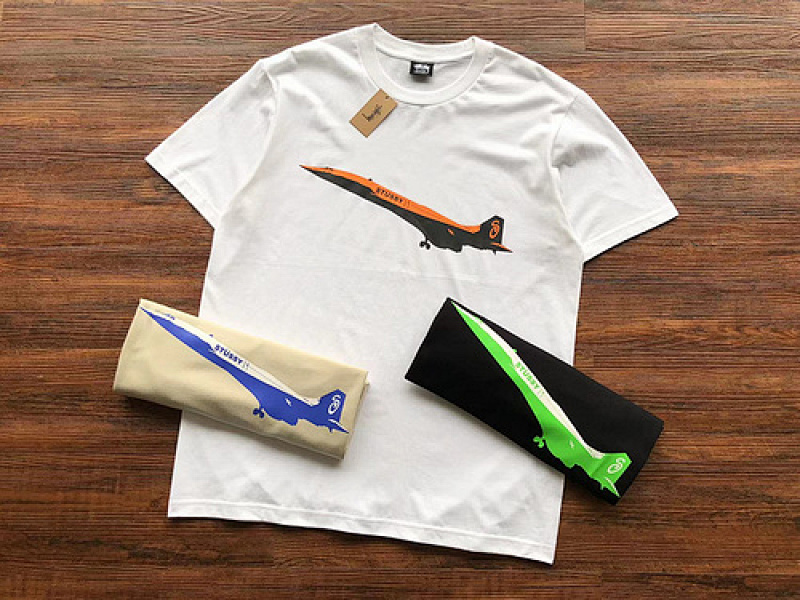 . 88 STUSSY T SHIRT 833056 AE15