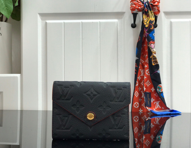LV VICTORINE WALLET M64060(F31E)