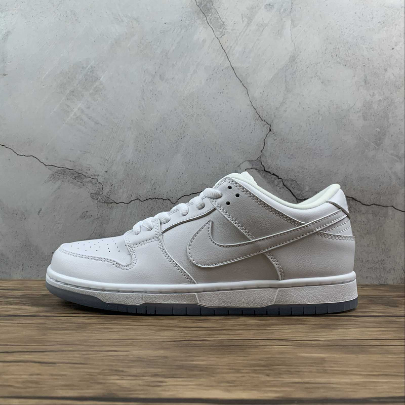 dunk 320 304292 100 SB DUNK LOW PRO WHITE ICE WHITE WHITE LT BASE GREY WOMAN 36 39 MAN 40 45