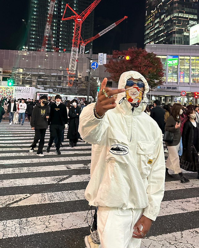 goat 290 Slant pocket white jacket1364