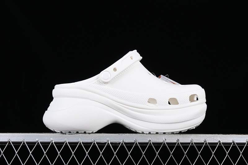 Sandal 【210】[CROCS BEACH SANDALS CLOGS WHITE]-[WOMAN︰34-40] 9E7D