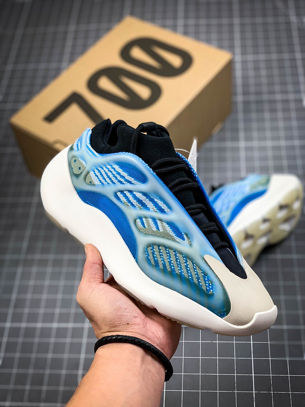 yeezy 700 600 G54850 YEEZY 700 V3 AZARETH BLUE DARK GREAN WHITE WOMAN 36 39 MAN 40 47 F879