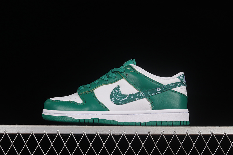 dunk 330 DH4401 102 WMNS DUNK LOW GREEN PAISLEY WHITE MALACHITE WHITE MALACHITE UNISEX 36 46