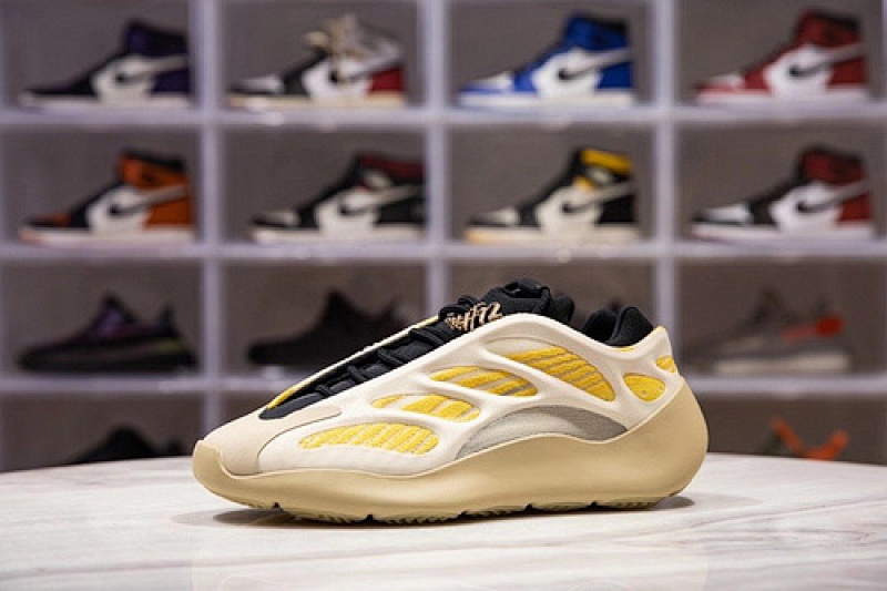 h12 【500】[G54853]-[H12 YEEZY BOOST 700 V3 SAFFLOWER SAFFLOWER∕SAFFLOWER∕SAFFLOWER]-[