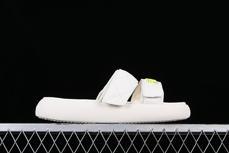Sandal 【190】[F12W221503FGB]-[FILA THICK SOLED CASUAL BEACH SLIPPERS WHITE∕YELLOW]-[WOMA